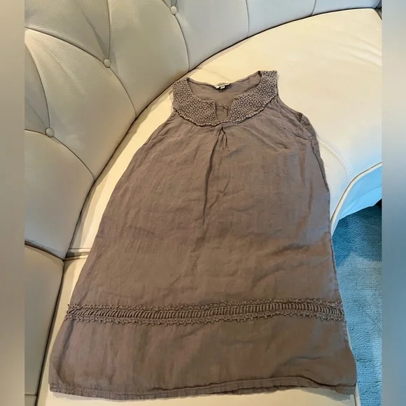 4 for $20 Via Signoria Linen Sleeveless Dress 4 for $20 Via Signoria Linen Sleeveless Dress